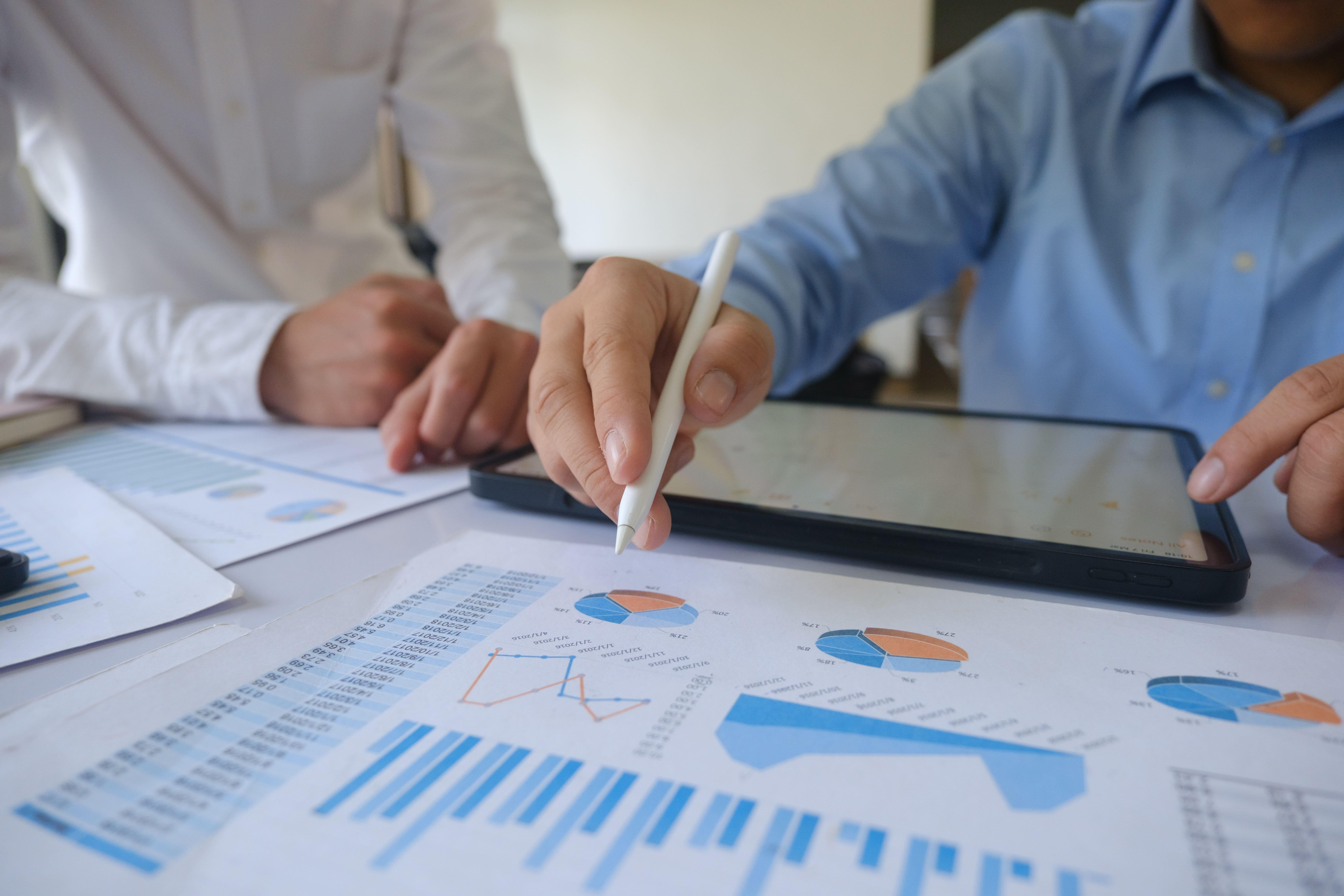 Visualizing Data Narratives: Empowering Smarter Business Choices